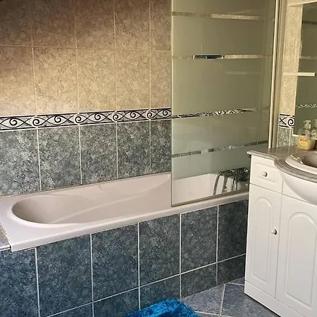 Maison Chaleureuse Avec Cheminee *