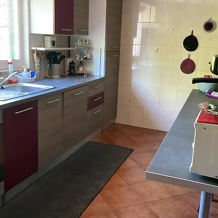 펜션 Maison Chaleureuse Avec Cheminee Cova